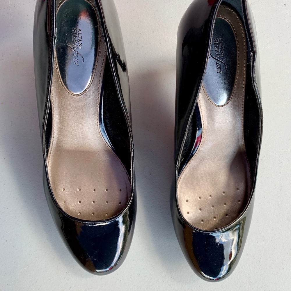 Alfani Madyson Black Closed Toe Pumps, Size 9M